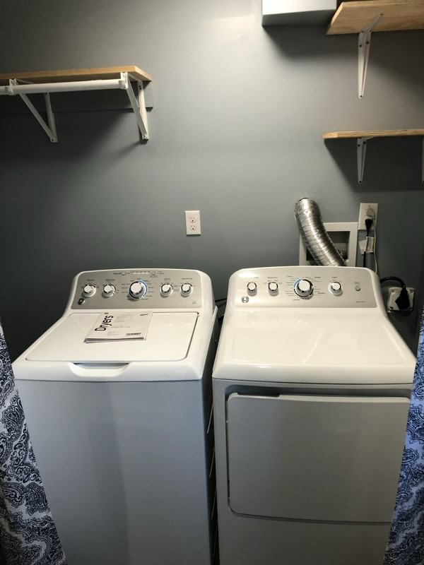 1833 Thomas Street - Photo 7 of 14