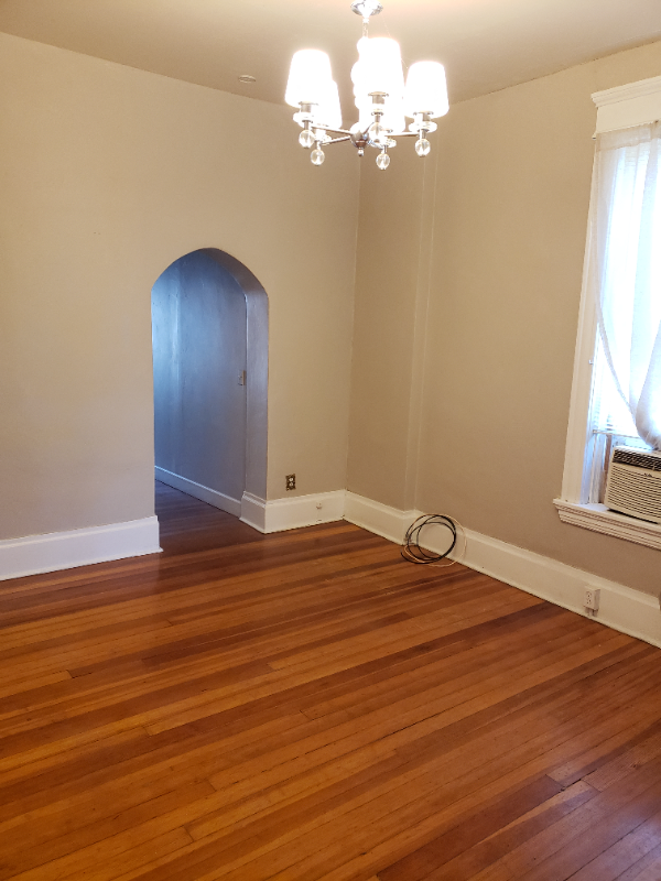 2112 North Grand Avenue - Photo 3 of 8