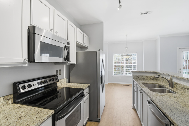 1732 Pryor Road #803 - Photo 5 of 20