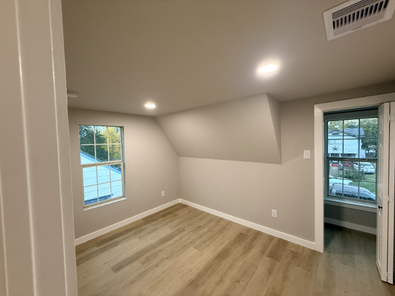 5238 Pease Street #3 - Photo 6 of 12