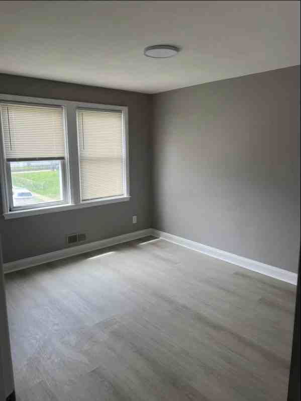 3752 Bonview Avenue - Photo 5 of 9