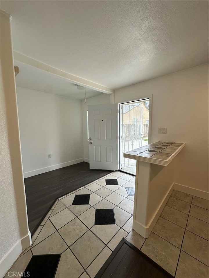 2306 Berger Street #2306 - Photo 5 of 19