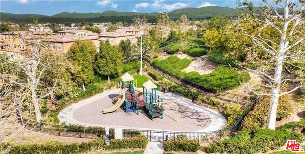 27021 Pebble Beach Drive #27021 - Photo 2 of 9