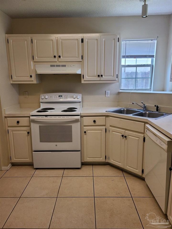 137 Mirabelle Circle #137 - Photo 4 of 21