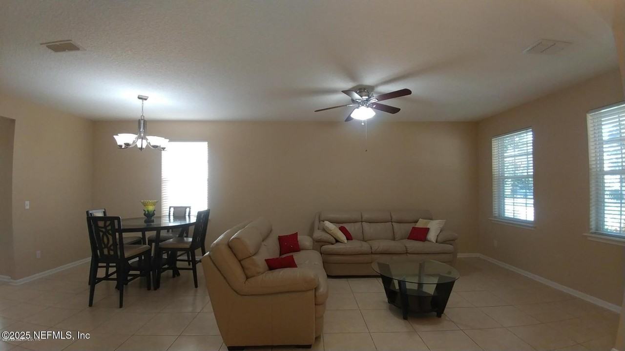 12192 Chaseborough Way #12192 - Photo 6 of 34