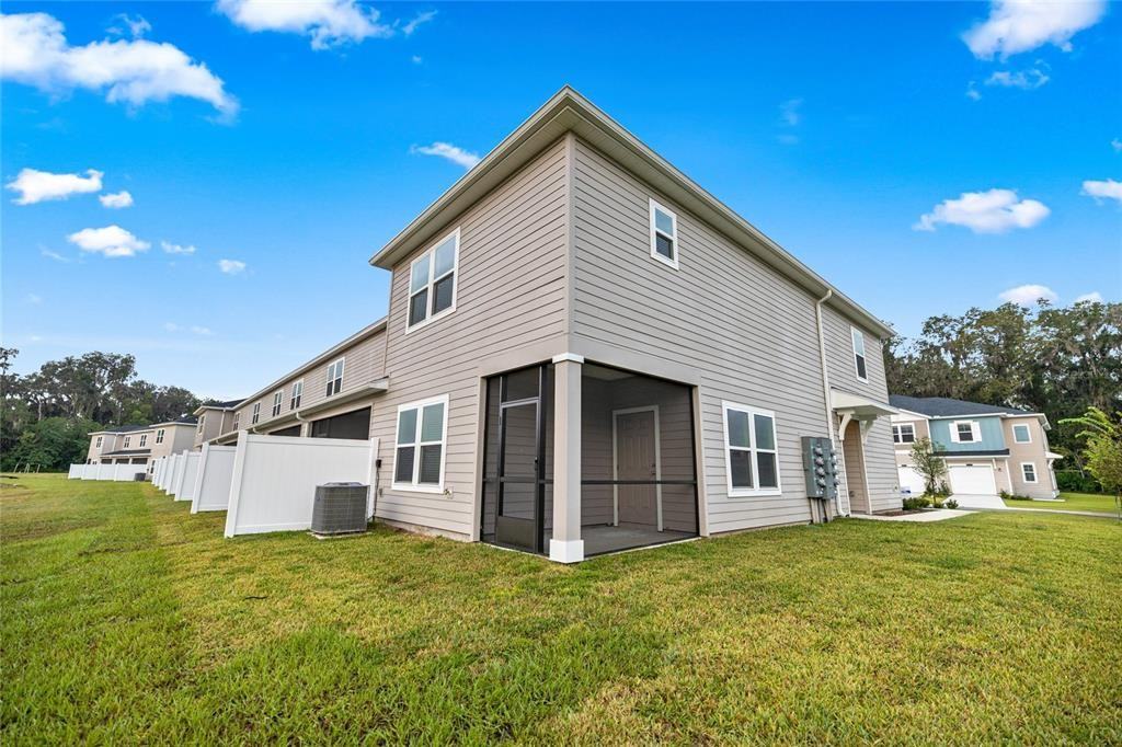 3589 Southeast 37th Court #3589 - Photo 5 of 29