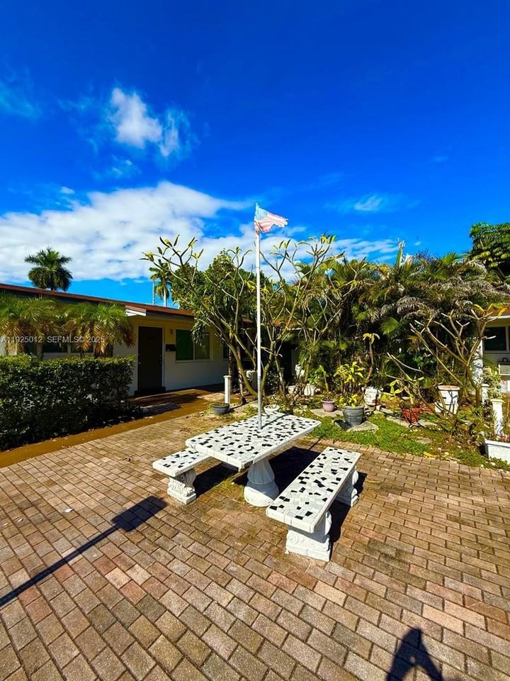 Park Place #335-349 - Photo 5 of 8