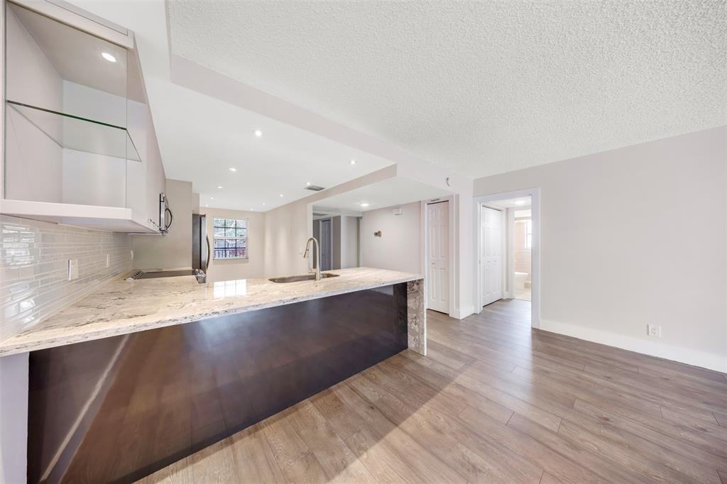 800 East Cypress Lane #800-206 - Photo 2 of 33