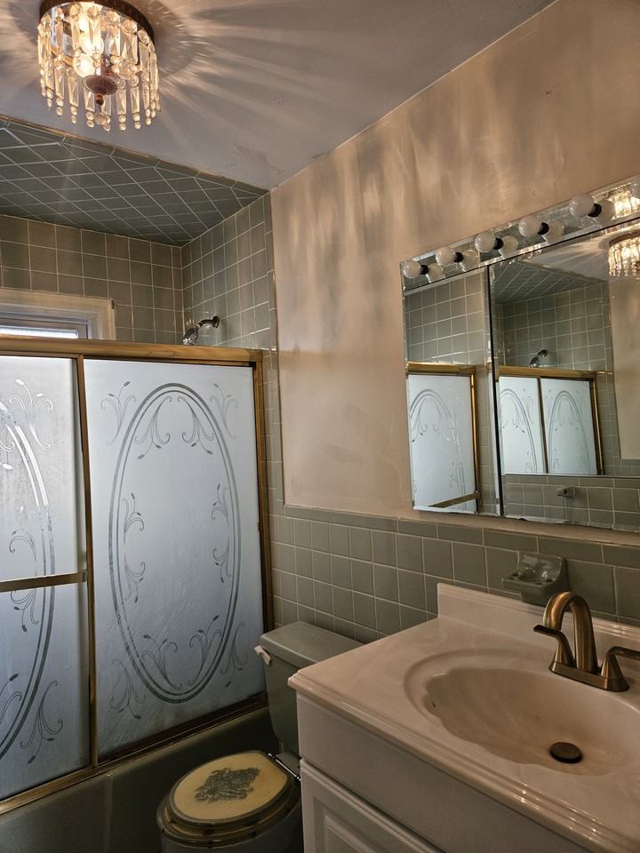 329 Boyden Avenue #B - Photo 2 of 8