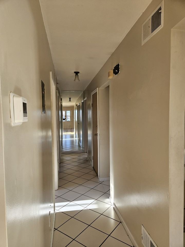 329 Boyden Avenue #B - Photo 4 of 8