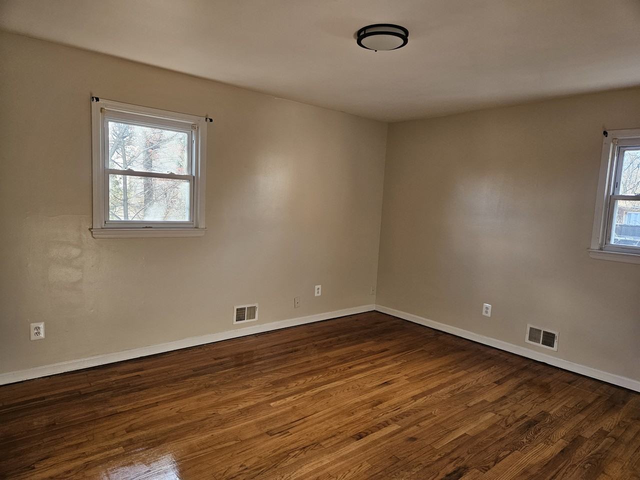 329 Boyden Avenue #B - Photo 6 of 8