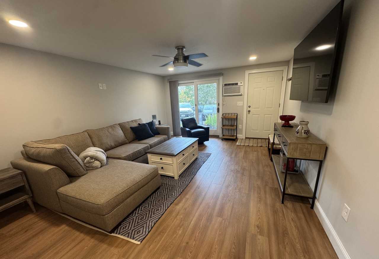 205 Cocheco Court #205 - Photo 5 of 11