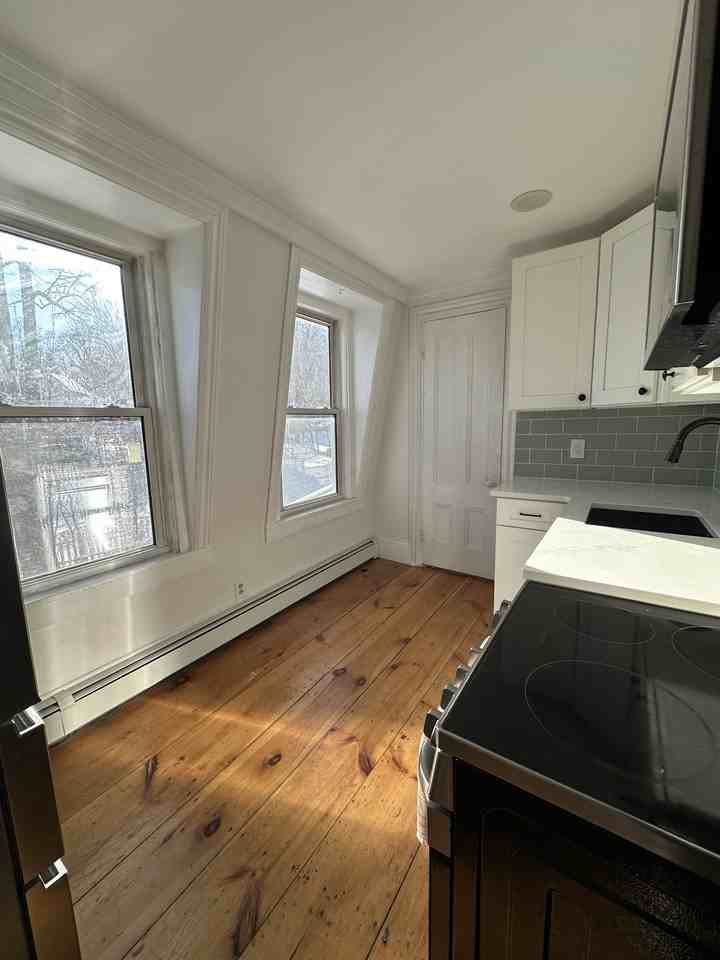 41 Court Street #A - Photo 2 of 13