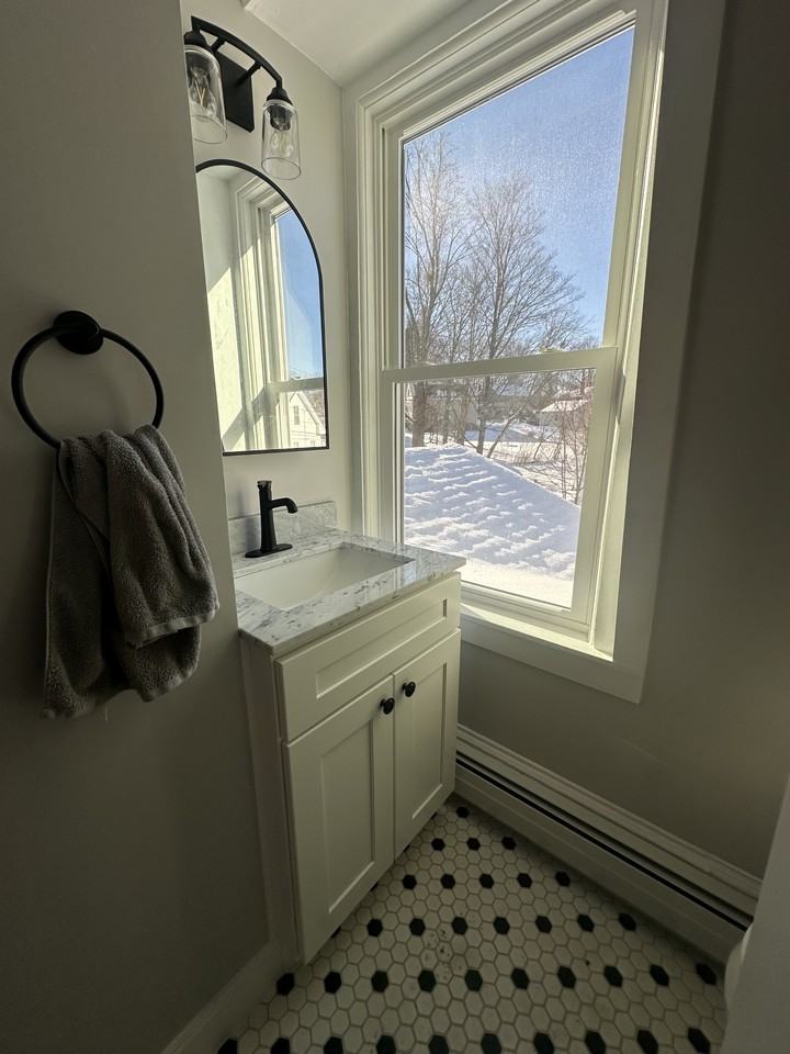 41 Court Street #A - Photo 5 of 13