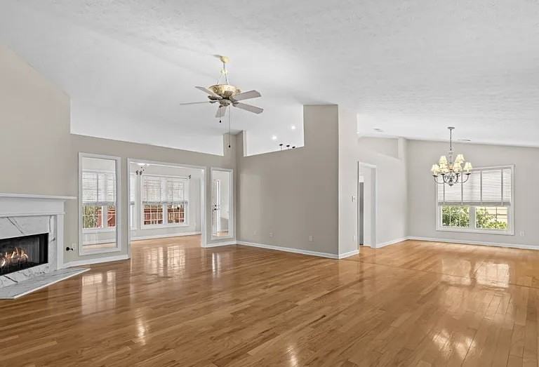 3275 Athalene Lane Southwest #4 - Photo 5 of 26