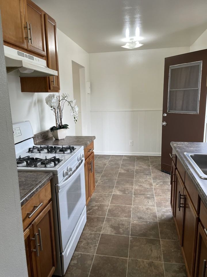 424 Ponoma Street #436 - Photo 3 of 9