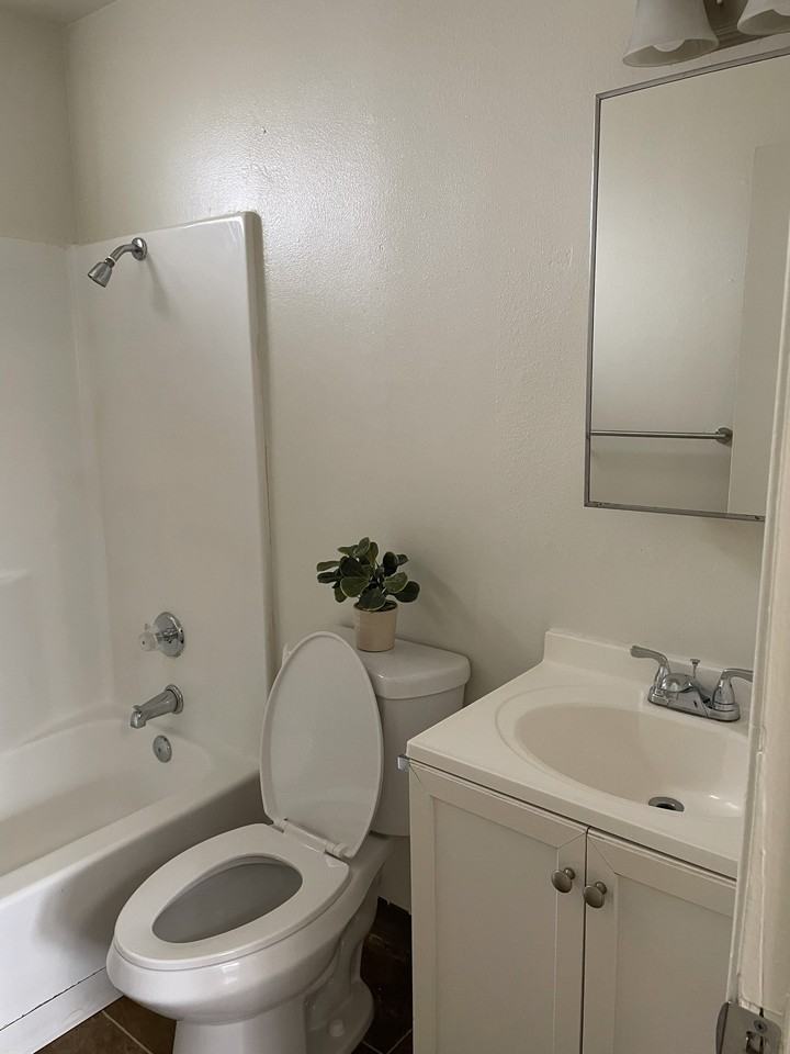 424 Ponoma Street #436 - Photo 7 of 9