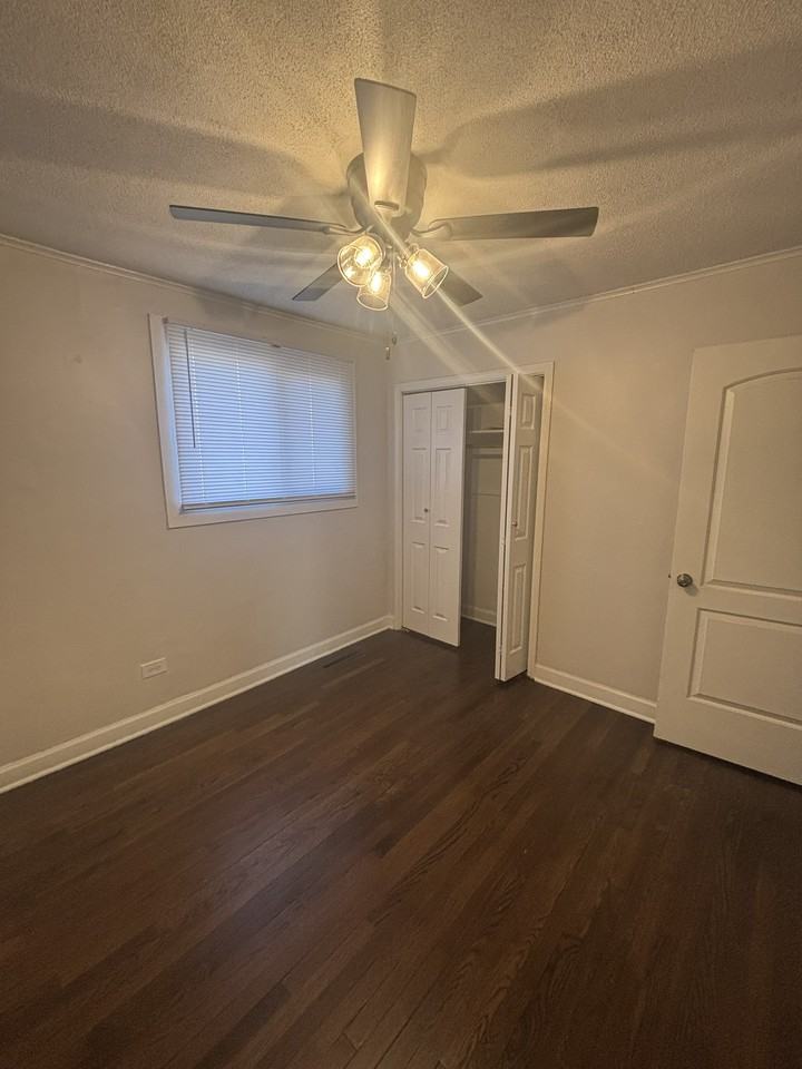 14311 Woodlawn Avenue #NA - Photo 3 of 7