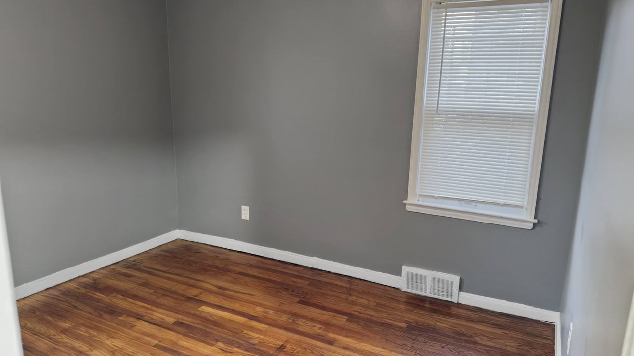 3625 Chatsworth St #1 - Photo 7 of 18