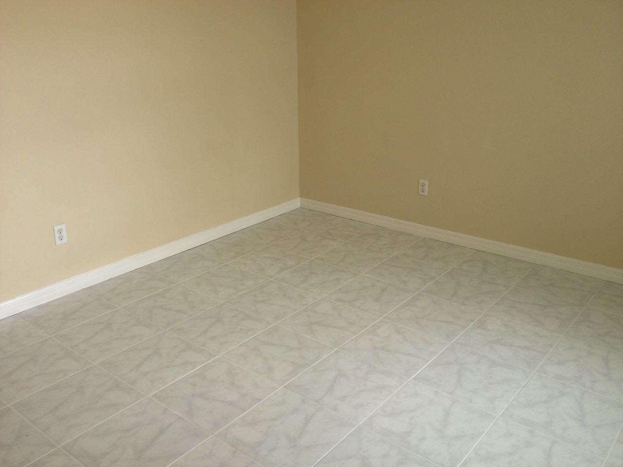 2526 Oak Hollow Drive #1 - Photo 4 of 11