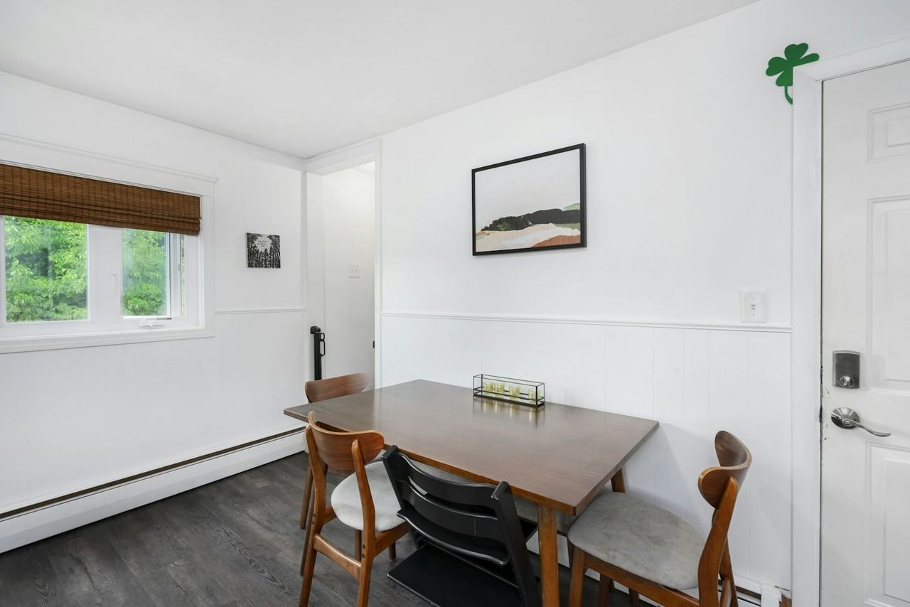 611 Varney Street, Unit 2 - Photo 5 of 21