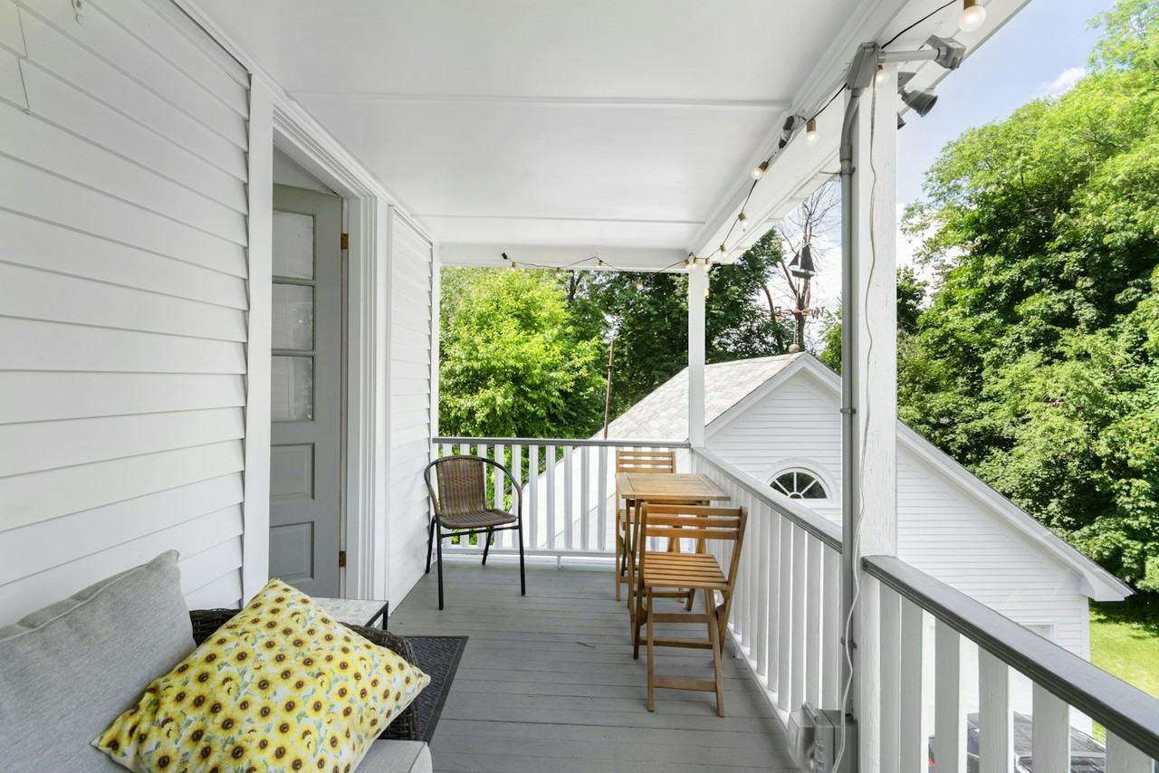 611 Varney Street, Unit 2 - Photo 7 of 21