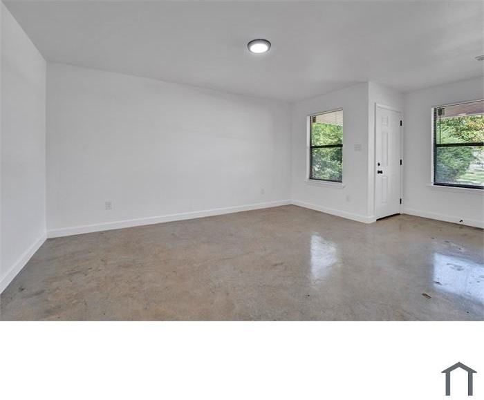 803 Goodwyn Street, Unit B - Photo 3 of 5