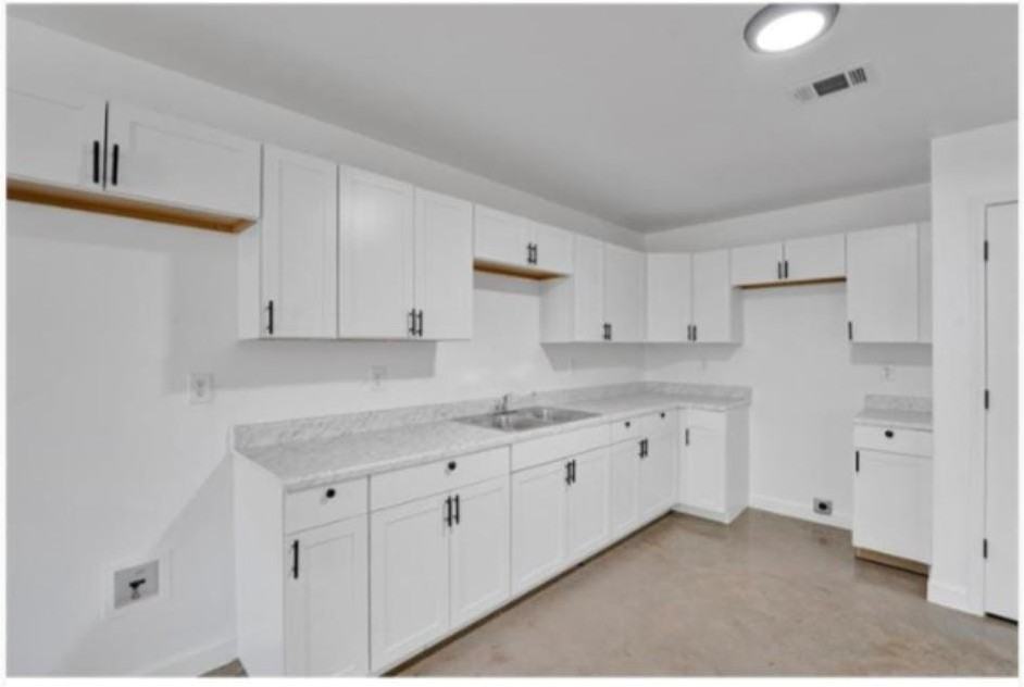 2855 Choctaw Avenue, Unit B - Photo 3 of 5