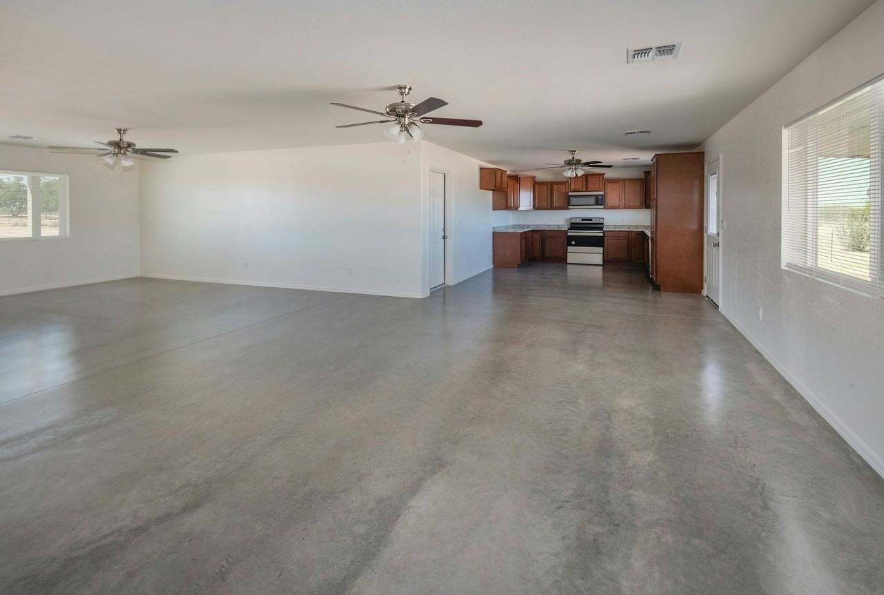 19928 E Casen St - Photo 4 of 32