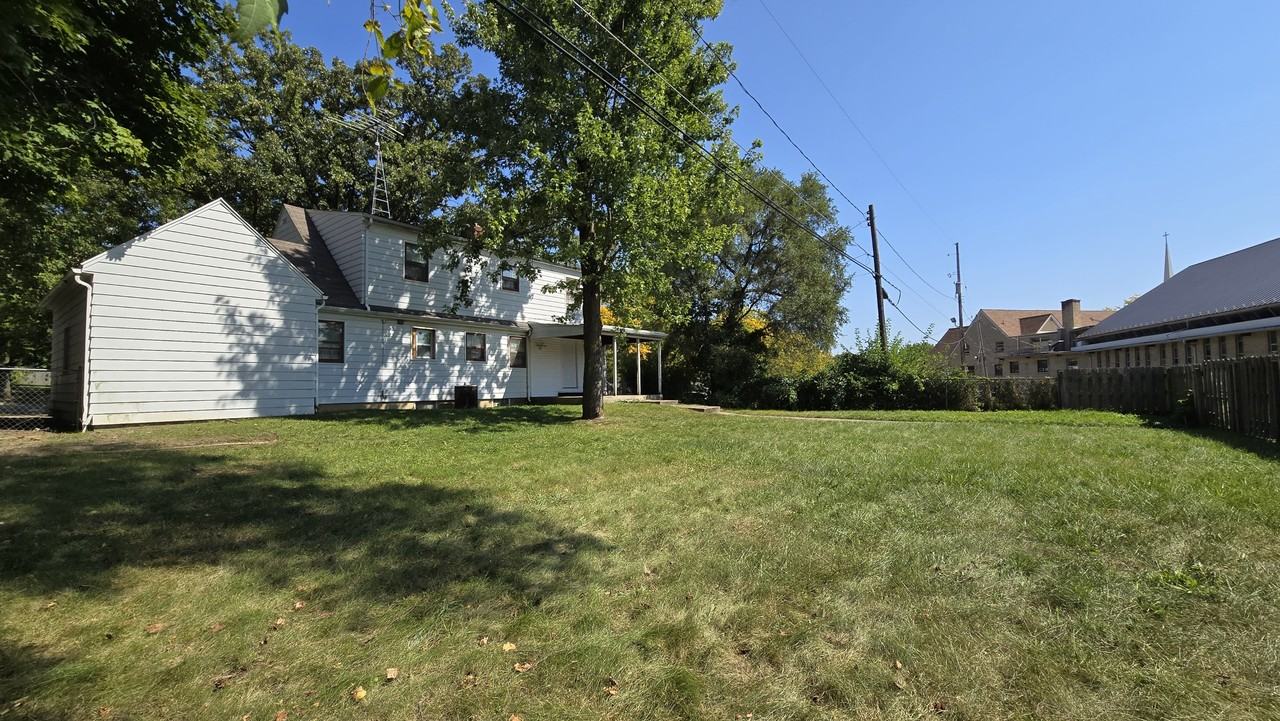 3109 Beecher Rd #1 - Photo 5 of 42