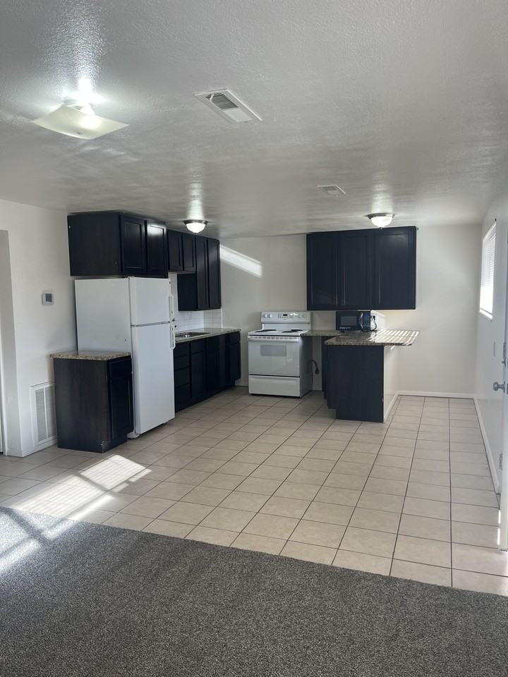 R - 275 N 100 W - HC - Photo 4 of 22