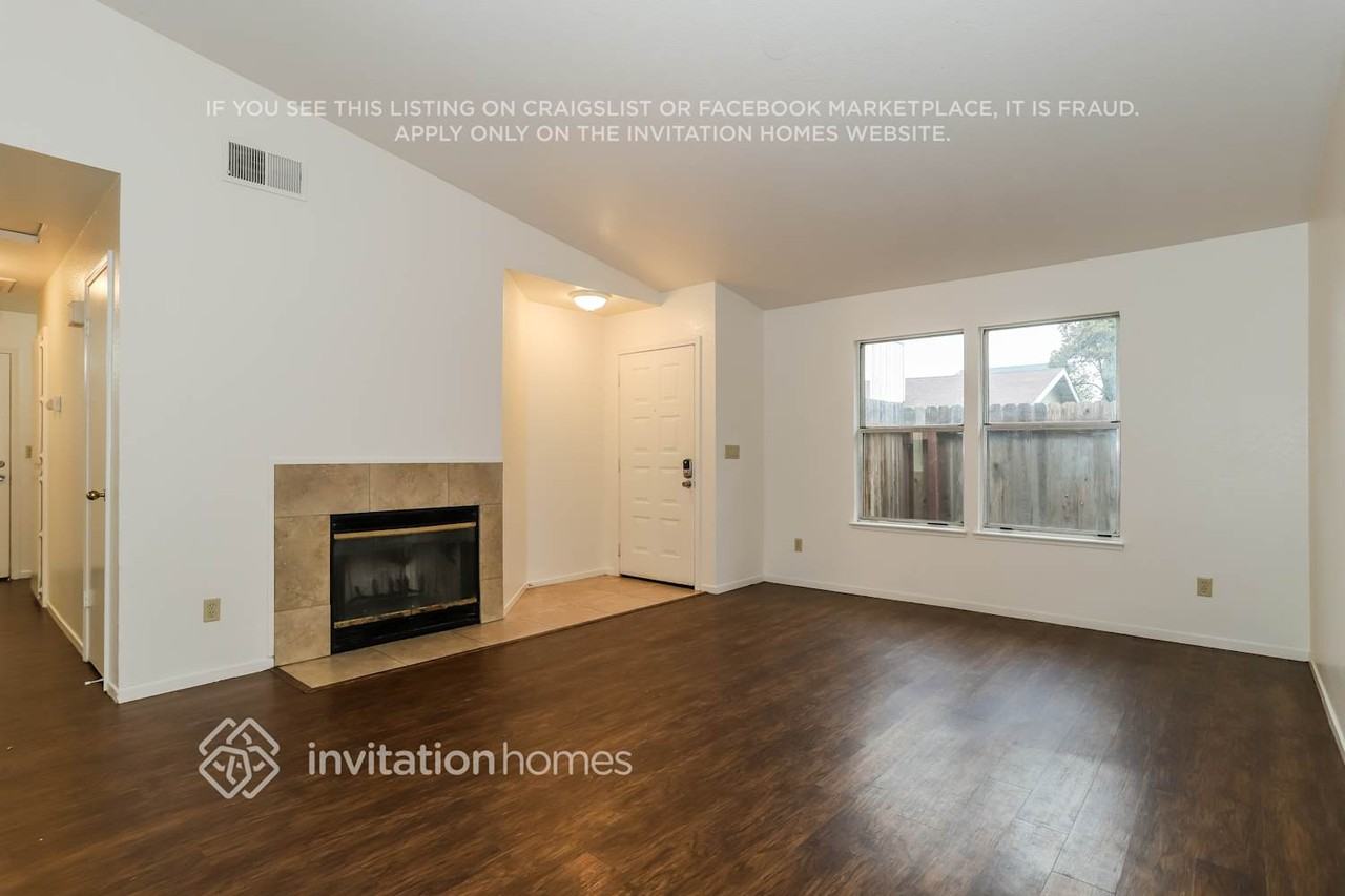 243 Madera Court - Photo 4 of 17