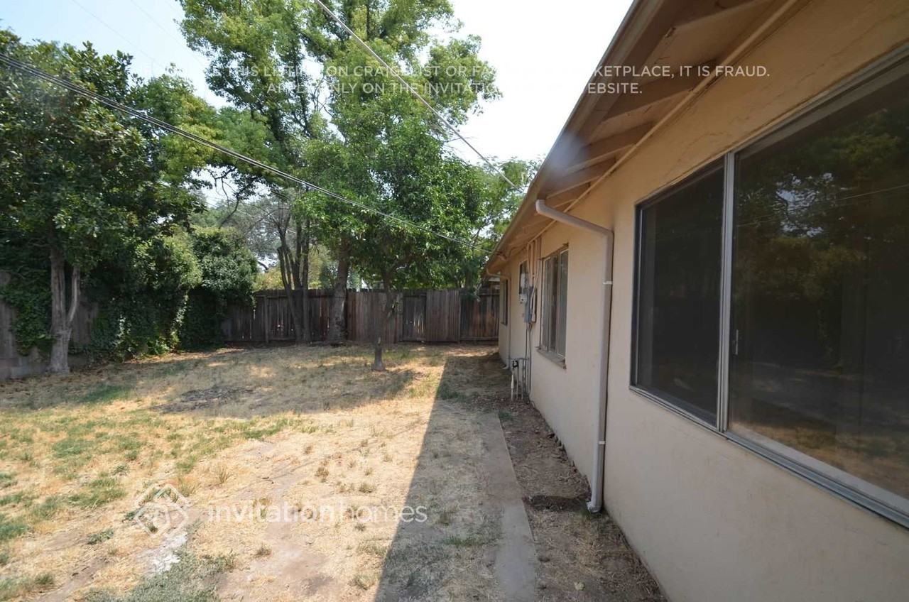 6408 Larry Way - Photo 2 of 3