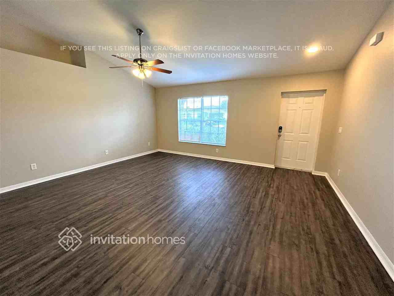 1917 Southwest 3rd Street - Photo 2 of 16