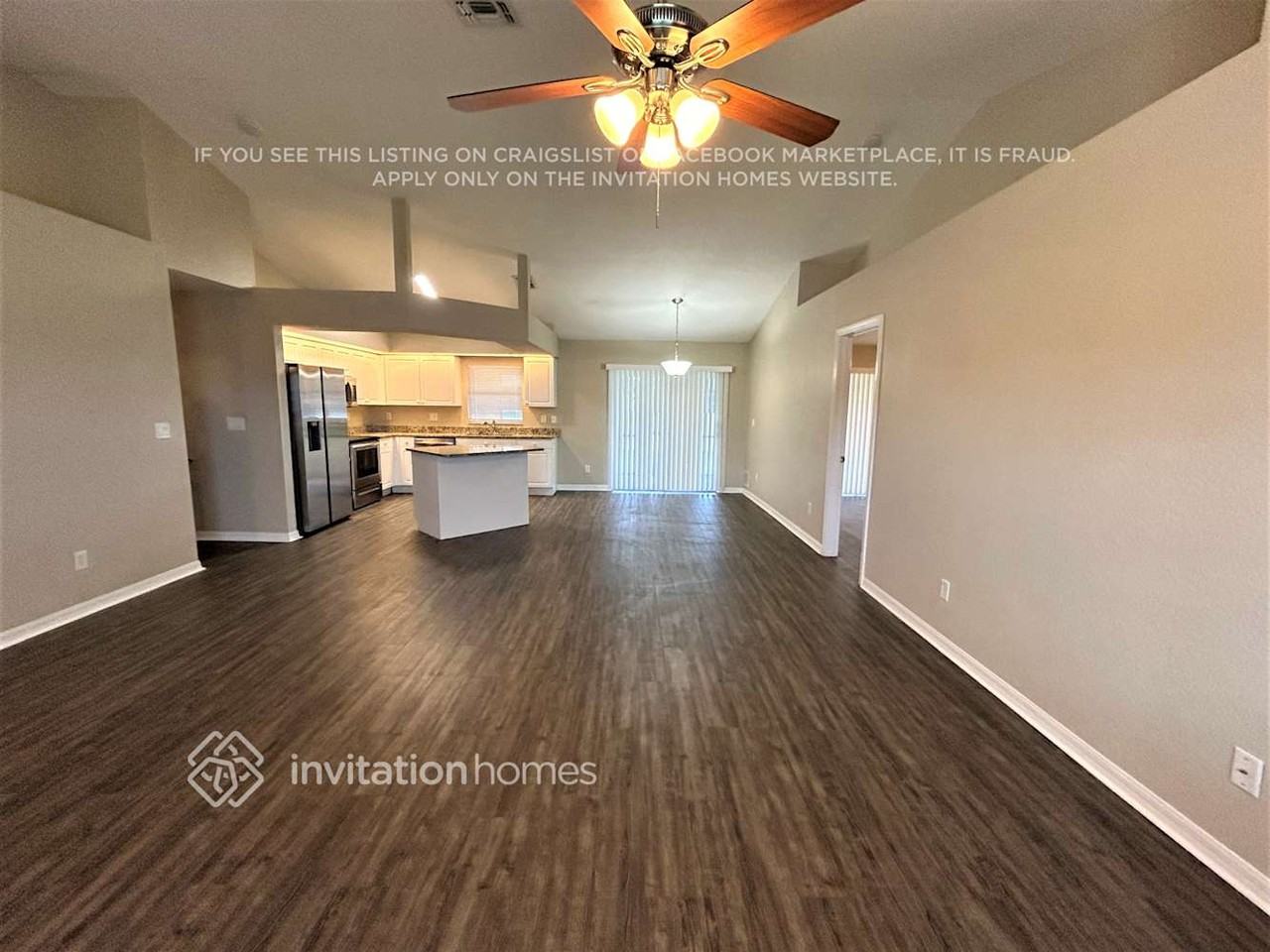 1917 Southwest 3rd Street - Photo 4 of 16