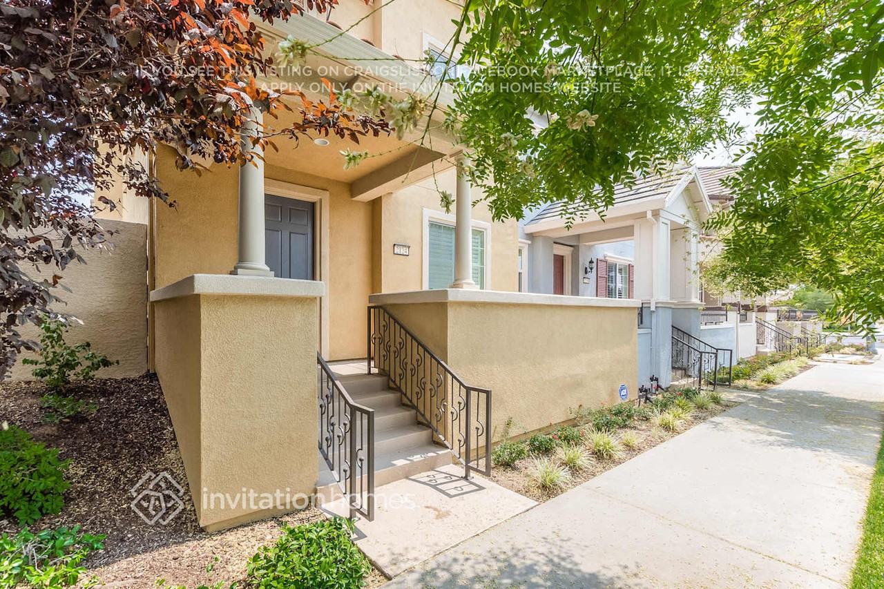 2124 Pleasant Grove Boulevard - Photo 2 of 20