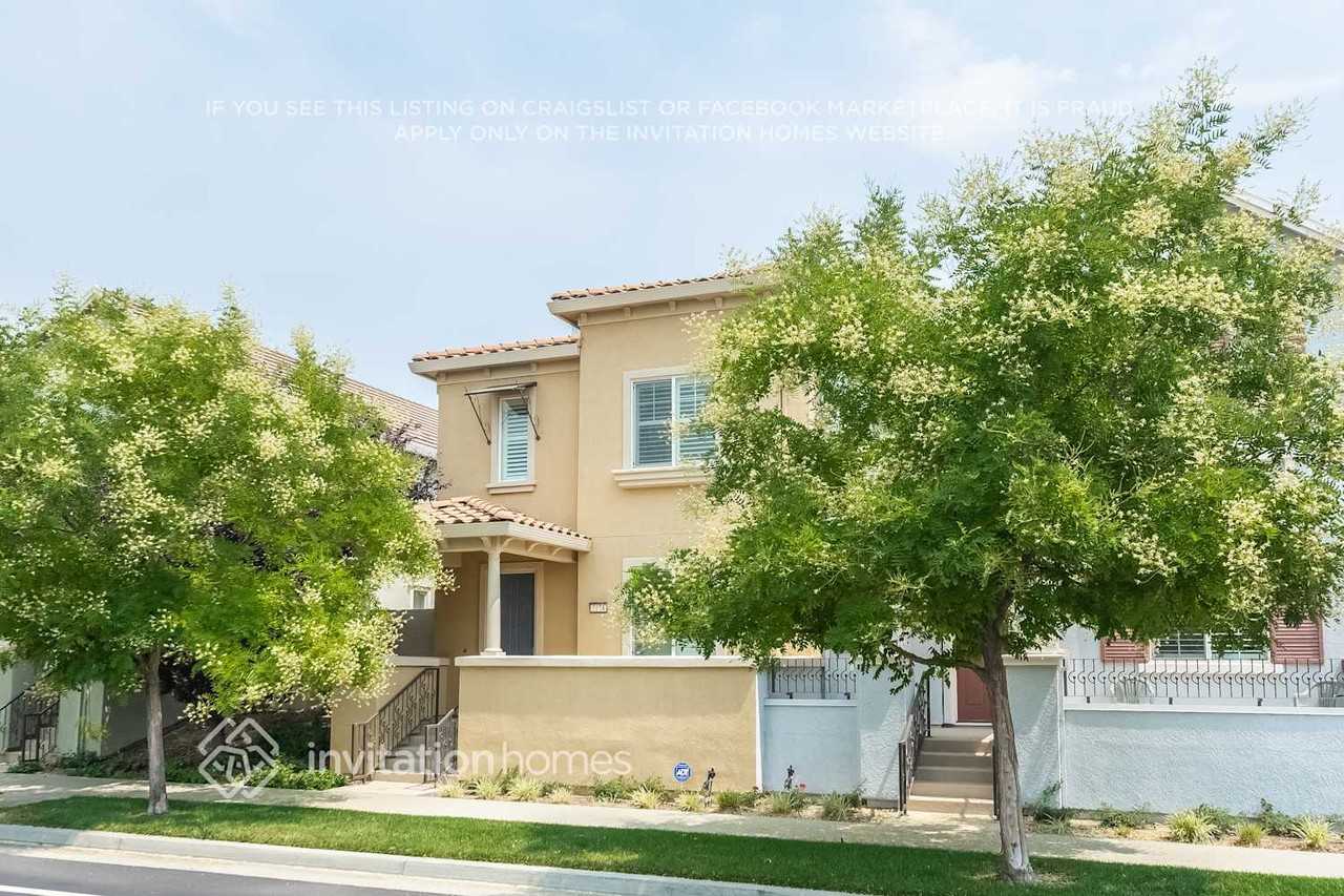 2124 Pleasant Grove Boulevard - Photo 3 of 20