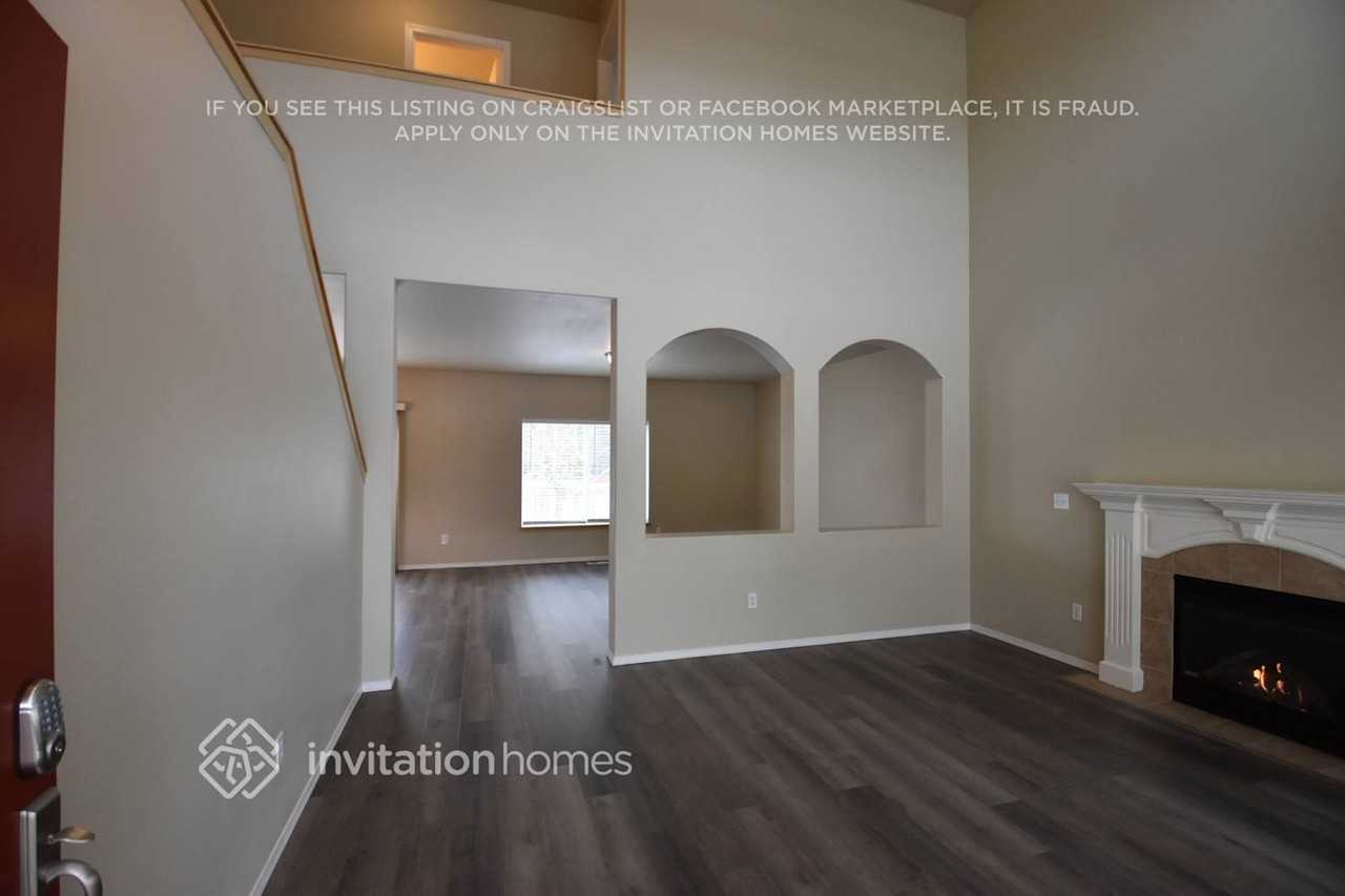 15329 87th Ave E - Photo 2 of 19