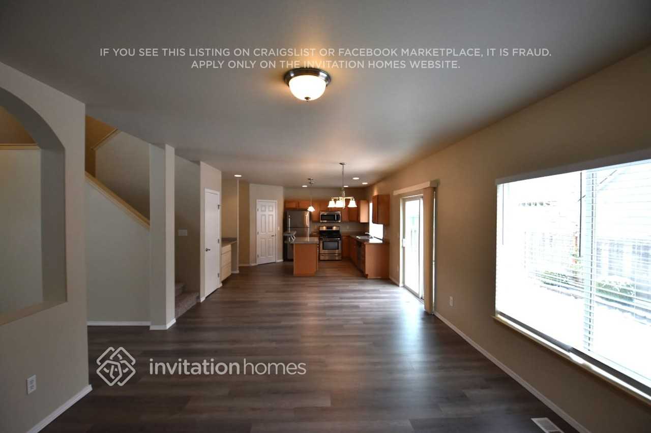 15329 87th Ave E - Photo 4 of 19