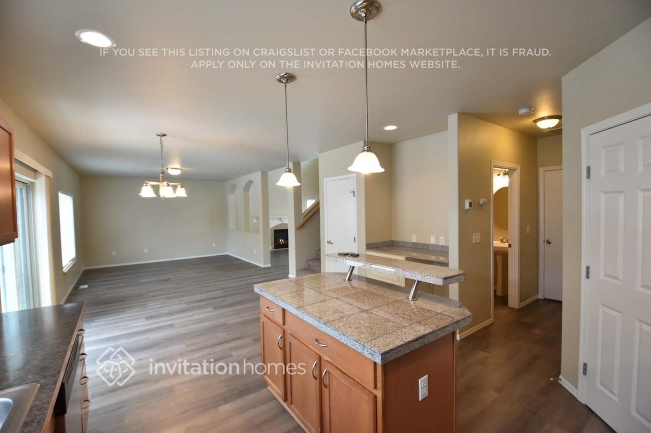 15329 87th Ave E - Photo 5 of 19