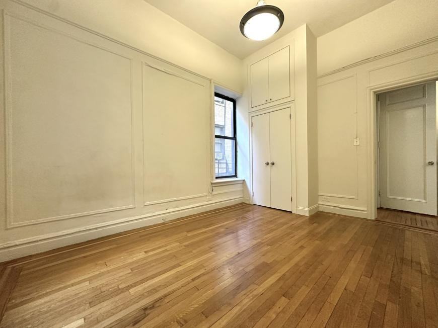 664 W 163rd St - Photo 7 of 9