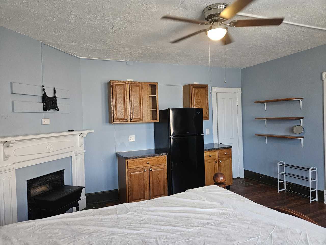 1223 1223 Fillmore StreetRoom 4Lynchburg Va 24501 #4 - Photo 4 of 15