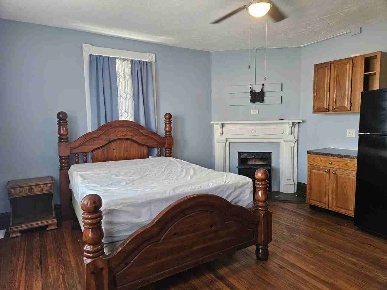 1223 1223 Fillmore StreetRoom 4Lynchburg Va 24501 #4 - Photo 2 of 15