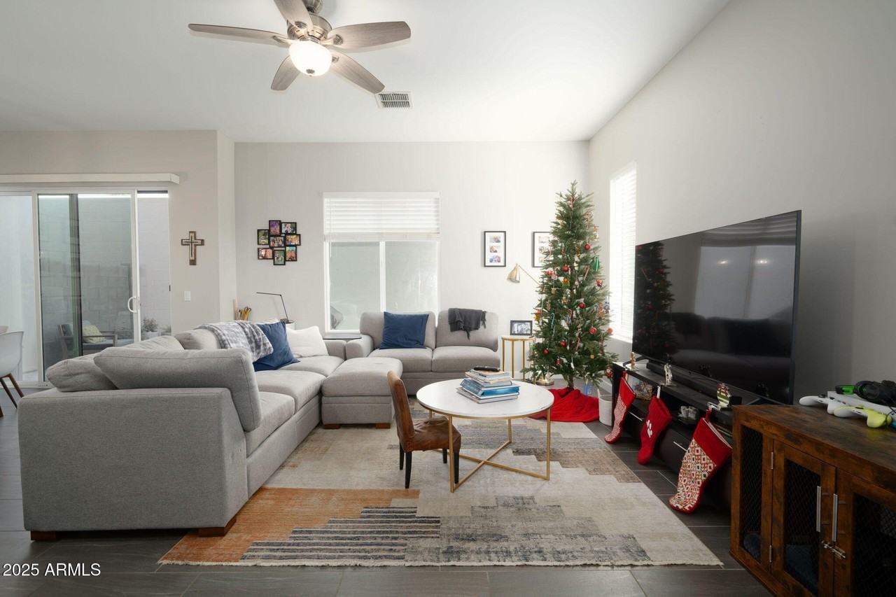 6301 North 12th Street #6 - Photo 3 of 18