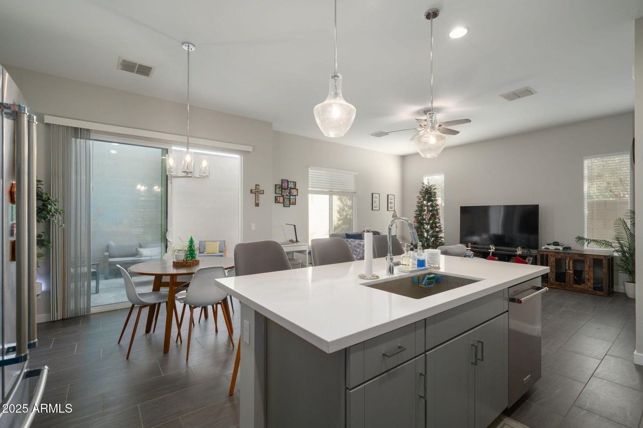 6301 North 12th Street #6 - Photo 6 of 18