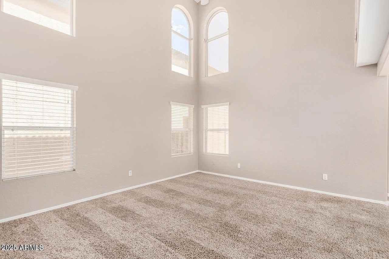 3719 East Inverness Avenue #14 - Photo 5 of 30