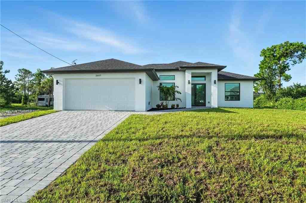 2607 38th Avenue - Photo 2 of 47