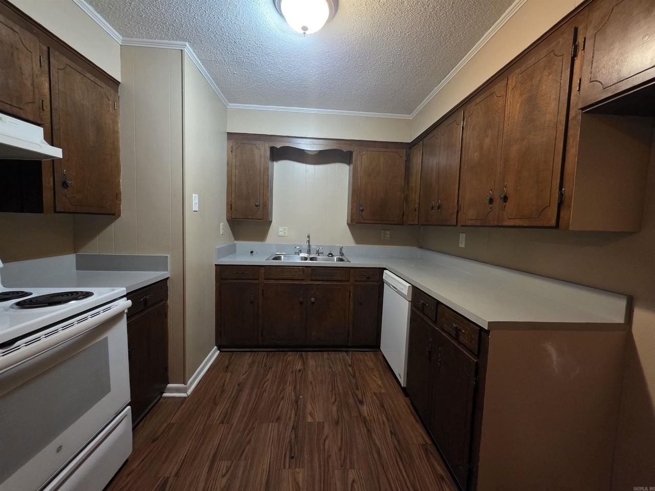 9109 Tanya Drive - Photo 3 of 11