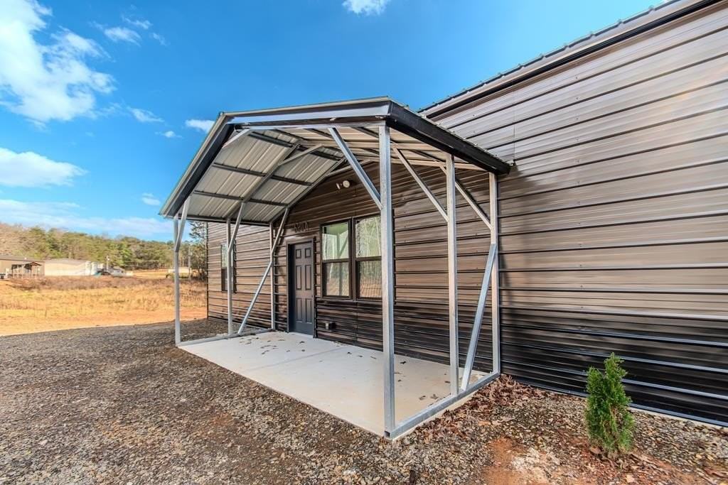 620a Stiles Road - Photo 2 of 21