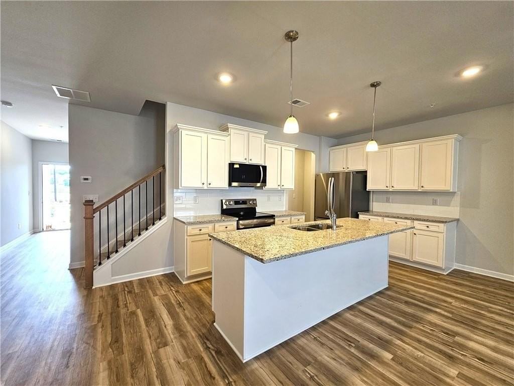 334 Lanier Circle - Photo 6 of 23